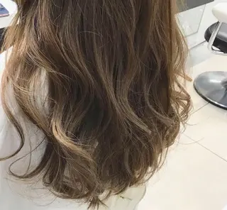 ロング カラー 二宮 早智子のヘアスタイル