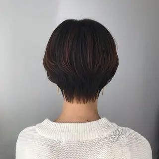 ショート レイヤー/顔周り /AKARIのヘアスタイル