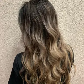 ロング 🟤TAP🟤 木曳野　金沢店のヘアスタイル