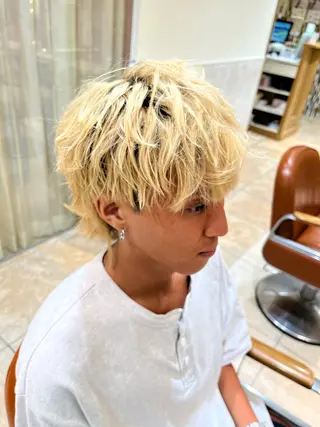 メンズ 🦕望月渉🦕 パーマ🌪️ブリーチのヘアスタイル