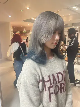 セミロング カラー LUNTY NAMBA所属・艶ハイトーン👑♡ NATSUKIのヘアスタイル