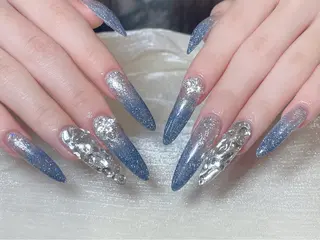 ロング み ゆのネイルデザイン