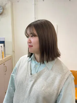 ミディアム カラー Terve.竹内 視咲のヘアスタイル