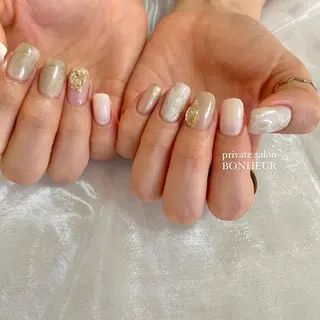 ネイル BONHEUR Annaのネイルデザイン