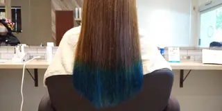 カラー Confamille 　のヘアスタイル