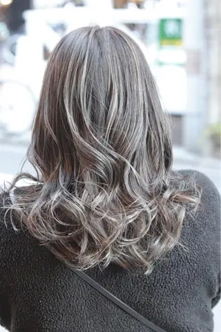 セミロング カラー ヘアアレンジ Recess hair所属・川内 政人のヘアスタイル