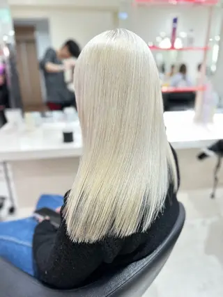 ロング カラー ヘアアレンジ 艶カラー/ハイトーン /レイヤーカットのヘアスタイル