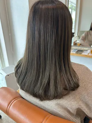 ミディアム カラー 🪽まつエク𖧷 ヘアー🩵Naomiのマツエク・マツパデザイン