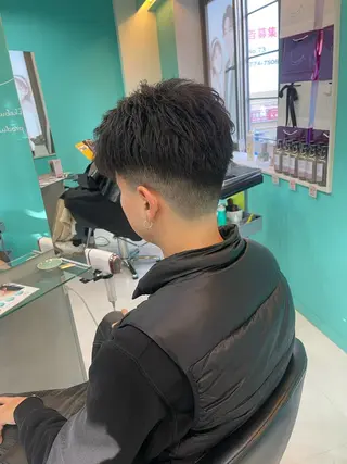 メンズ mana/髪質改善/ ヘアセット/パーマのヘアスタイル