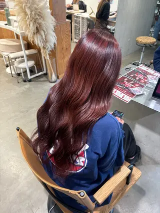 ロング カラー 小木曽 里華のヘアスタイル