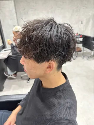 ショート パーマ メンズ ユウ🪄 パーマ指名No1のヘアスタイル