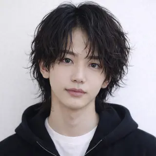 メンズ 表参道フェザーパーマ ニュアンスパーマのヘアスタイル