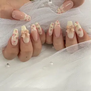 ネイル 東 千夏のネイルデザイン