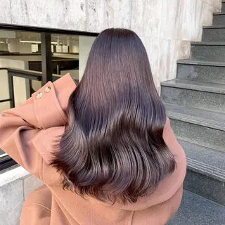 セミロング カラー ミヤザキ タクトのヘアスタイル