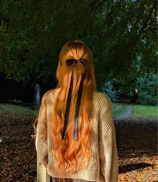 カラー 韓国アンニュイ/ アミのヘアスタイル