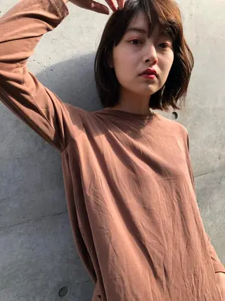 ミディアム カラー THE DAY所属・AKI HASHIMOTOのヘアスタイル