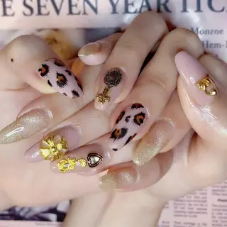 ネイル NOIROUGE所属・NOI ROUGEのネイルデザイン