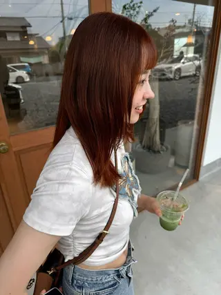 ミディアム カラー 中村 日伊菜のヘアスタイル