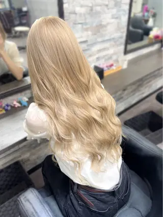ロング ハイトーンエクステ 🎩カズキ🎩のヘアスタイル