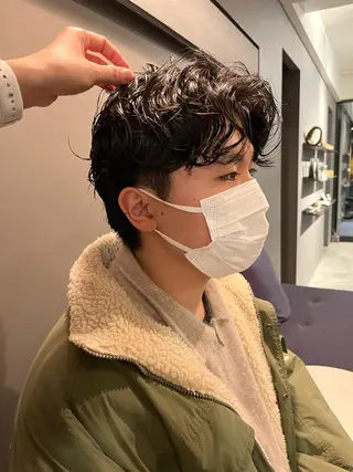 パーマ メンズ NERO 眞下秋歩のヘアスタイル