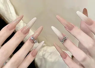ネイル Molly _nailのネイルデザイン