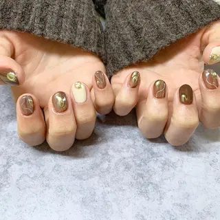 ネイル ウシク ミユキのネイルデザイン