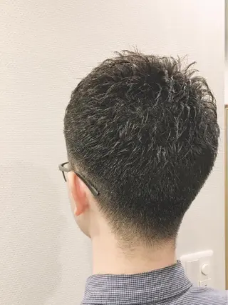 ショート ゼロスバーバーショップ所属・予約1000件超 ✨メンズパーマのヘアスタイル