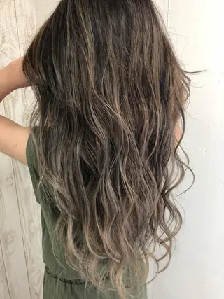 ロング カラー カラー職人/上川原 雄飛のヘアスタイル