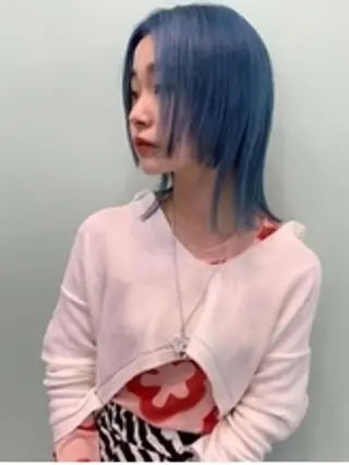 ミディアム カラー 前田 桃花のヘアスタイル