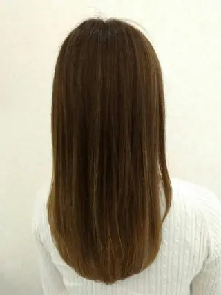 ロング カラー VISAGE unir所属・岩橋 華織のヘアスタイル