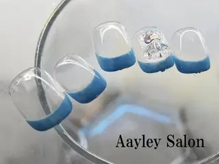 ショート カラー ネイル Aayley(アイリー)Salon所属・Aayley アイリ―サロンのネイルデザイン