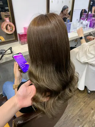 ロング カラー 🌸U-topia 🌸伊藤穂乃花🌸のヘアスタイル