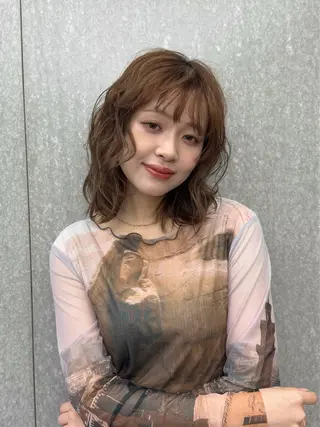 ミディアム イヌマル カリンのヘアスタイル