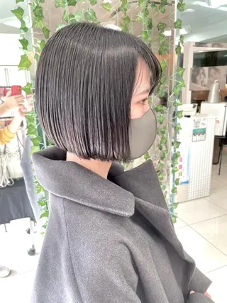 ショート 🔷ブリーチバレイヤ ージュ🔷飯野達也のヘアスタイル