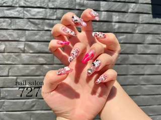 ネイル more fortuneのネイルデザイン