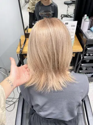 ショート キリカ新宿所属・ブリーチ/ エクステ/レイヤーのヘアスタイル