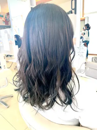 ミディアム 田中 美有のヘアスタイル