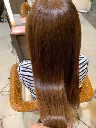 ロング ブリーチなしダブル/ レイヤーカット 小棹のヘアスタイル