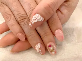 ネイル f'bloom  L’ecrinのネイルデザイン