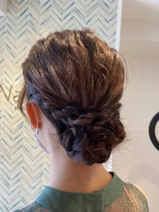 ヘアアレンジ チナツ ，のヘアスタイル