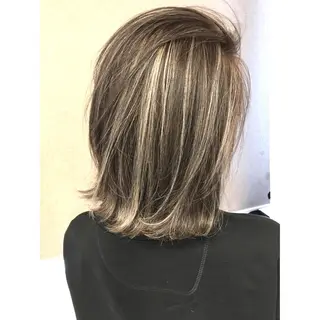 ショート カラー ネイル マツエク・マツパ 井上 一平のヘアスタイル