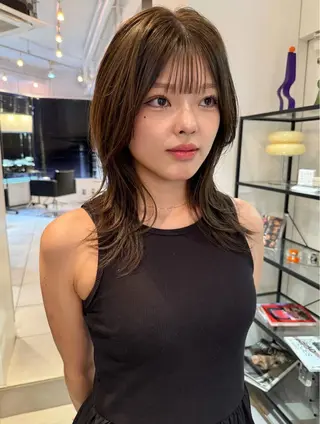 ミディアム カラー 磯　亜由香 🌷ブリーチのヘアスタイル