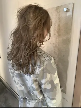 セミロング カラー お悩み改善カット 太田皓大のヘアスタイル