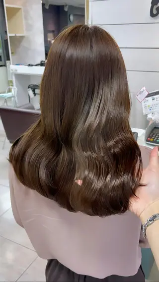 セミロング カラー ヘアアレンジ インナー×縮毛矯正 ピンクカラー澤井里菜のヘアスタイル