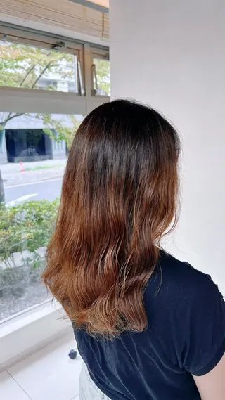 パーマ コテ巻きパーマ/ 韓国レイヤー/ナオのヘアスタイル