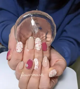 ネイル フラワー ムーンのネイルデザイン