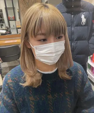 ミディアム 柴田 枝利子のヘアスタイル