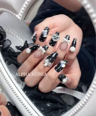 ネイル ALPHA. KUREAのネイルデザイン