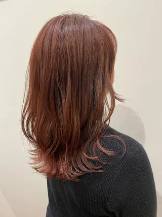 ロング カラー 石田 優菜のヘアスタイル