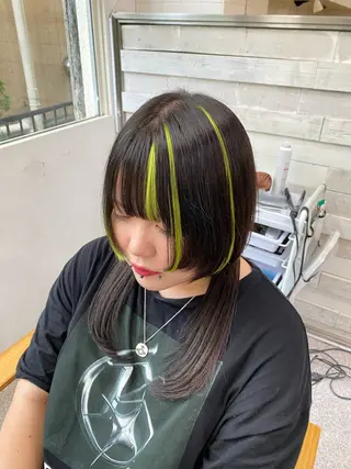 ミディアム カラー レイヤーウルフ エクステ磯部のヘアスタイル